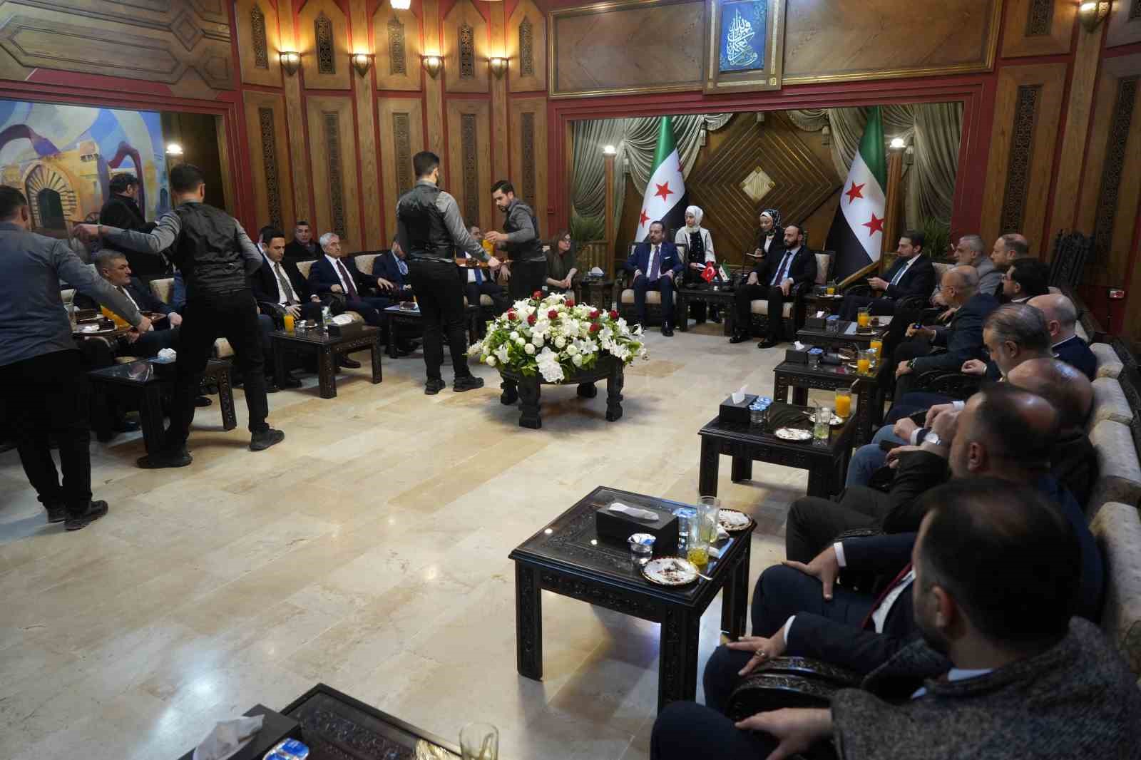 ak parti genel baskan yardimcisi zorludan halep valiligine ziyaret 1 WA5QzPVC