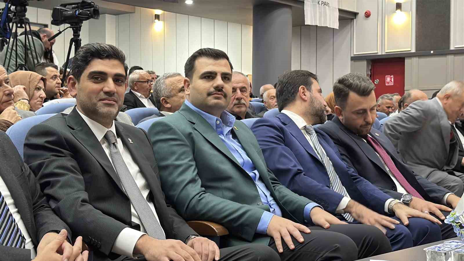 ak parti genel sekreteri inan her gecen gun chpnin siyaseti dusen seviyede 1 TcQlv7l5