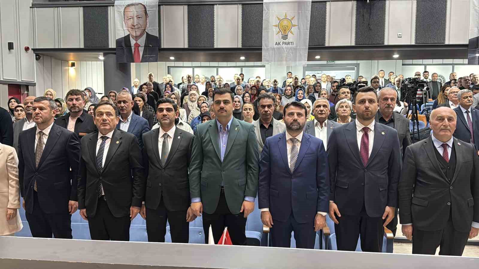 ak parti genel sekreteri inan her gecen gun chpnin siyaseti dusen seviyede 3 QQavA6WN