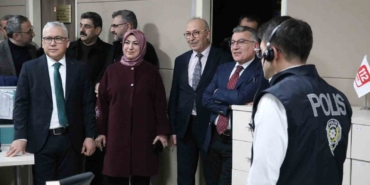 ak-parti-grup-baskani-abdullah-guler-katil-israil-zulmune-son-vermeli-xR2dmUyI.jpg