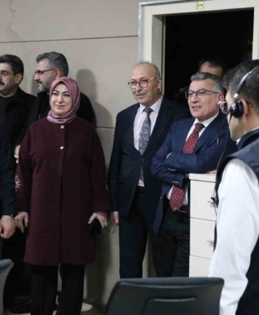 ak-parti-grup-baskani-abdullah-guler-katil-israil-zulmune-son-vermeli-xR2dmUyI.jpg