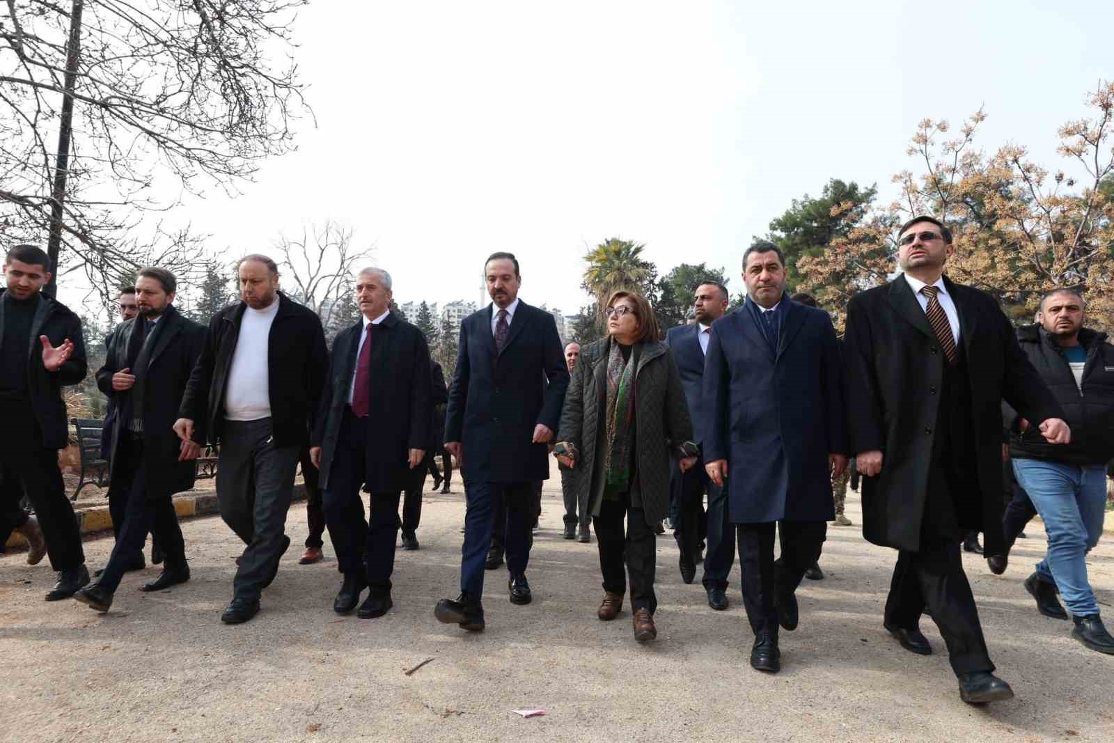 ak parti heyetinden halepe cikartma 3 HlVh6FEf