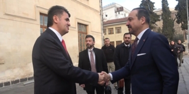 ak-parti-heyetinden-suriye-ziyareti-oncesi-vali-kalayliya-ziyaret-ATMJBlgN.jpg