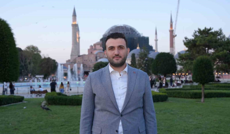 ak-parti-istanbul-genclik-kollarindan-ayasofya-yuruyusune-davet-OAPInAyO.jpg