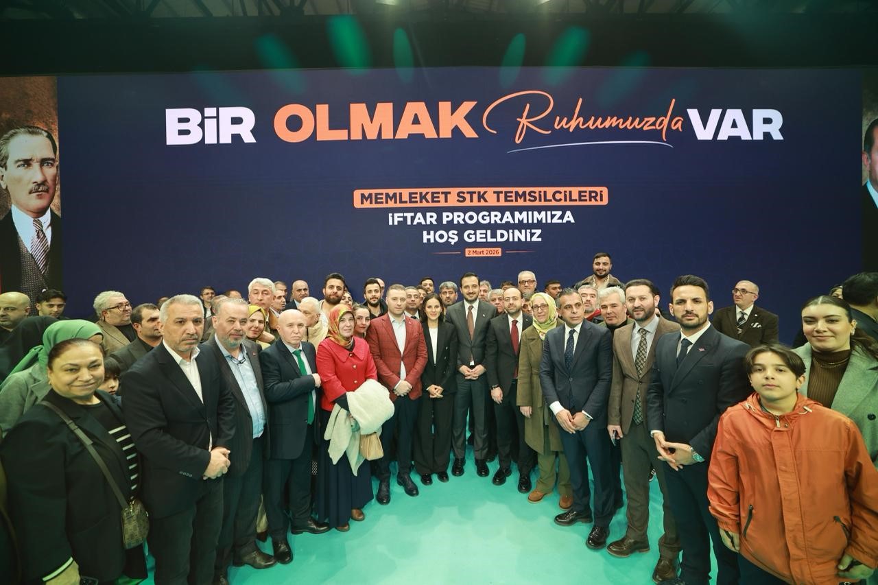 AK Parti İstanbul İl Başkanı Özdemir: "Bizler bir oldukça bölgemizde ve dünyada güven unsuru olacağız" 7 ak parti istanbul il baskani ozdemir bizler bir oldukca bolgemizde ve dunyada guven unsuru dXnZrGkA