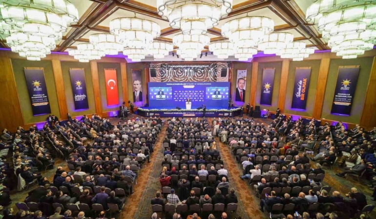 ak-parti-istanbul-il-baskani-ozdemir-istanbul-tum-turkiyeyi-sahlandiracak-bir-sorumluluga-sahip-exR3J33v.jpg