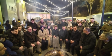 ak-parti-istanbul-il-baskanligi-komsularla-ayni-sofrada-bulustu-wHY6Raxp.jpg