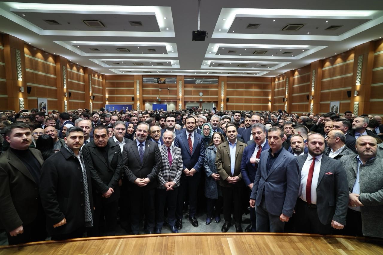 ak parti istanbul il baskanliginda bayramlasma programi 4 PDzj7m6Q
