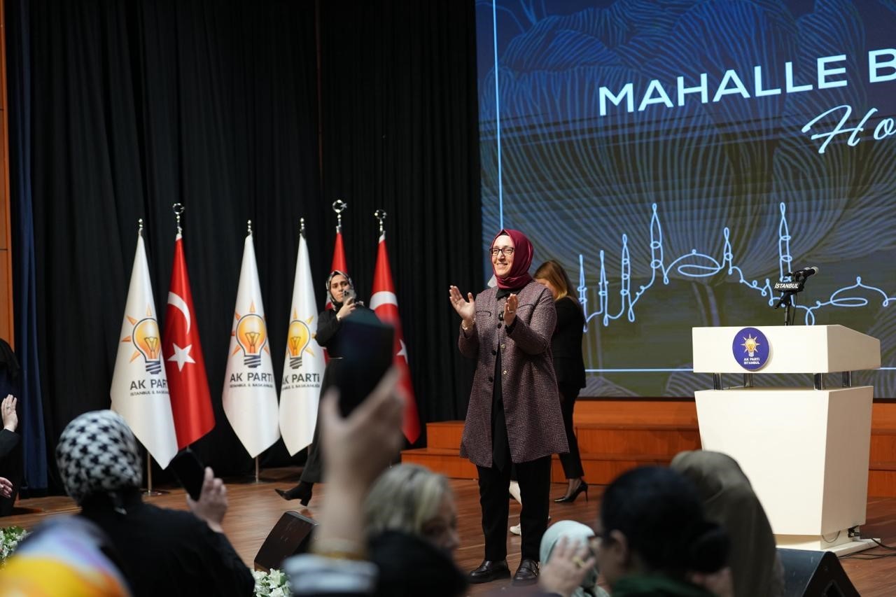 AK Parti İstanbul İl Kadın Kolları Başkanlığı tarafından kadın kolları mahalle başkanlarına yönelik iftar programı düzenlendi 5 ak parti istanbul il kadin kollari baskanligi tarafindan kadin kollari mahalle baskanlarina yonelik iftar 8UVFQbtG