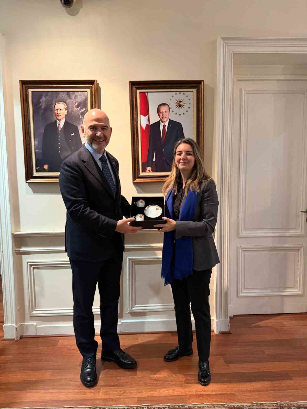 ak parti istanbul milletvekili soylu avrupadaki turkler yukseliyor 11