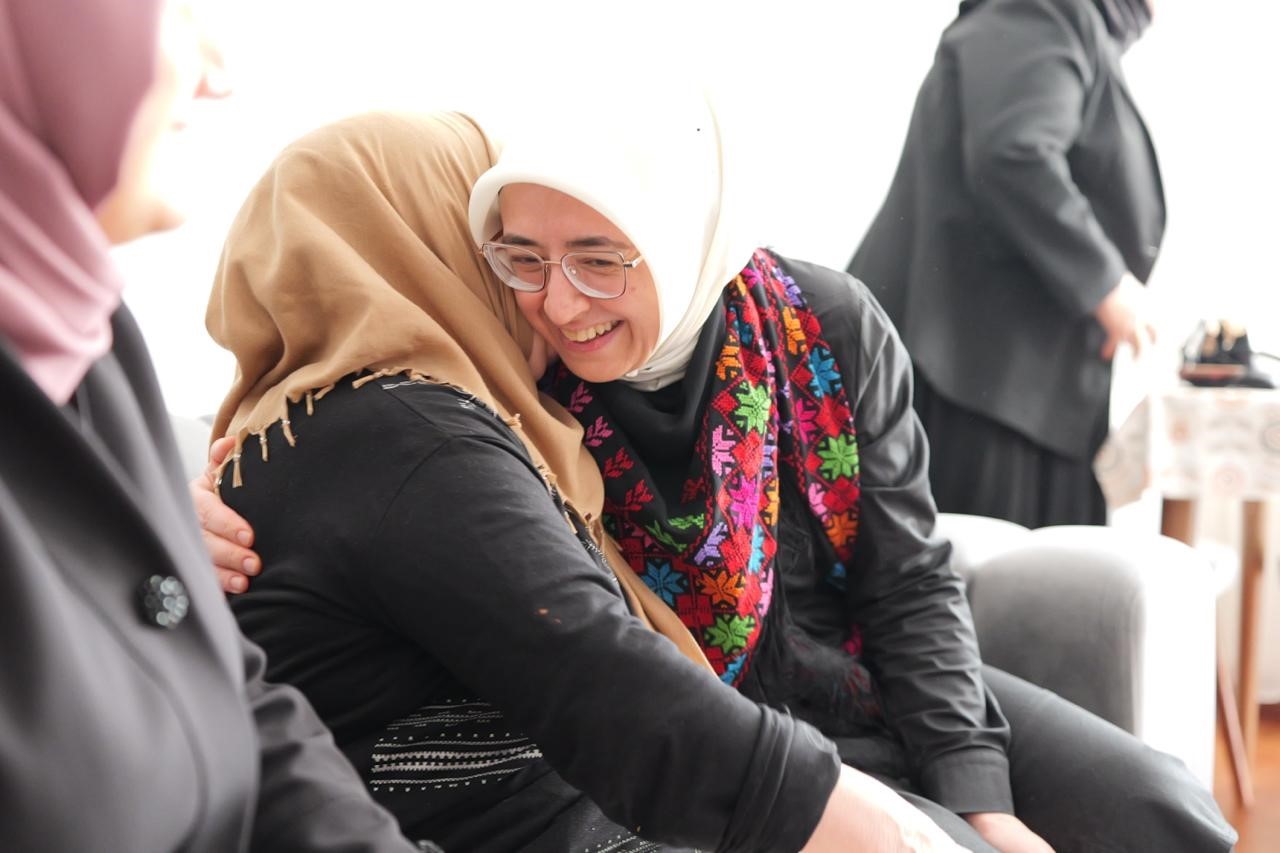 AK Parti İstanbul milletvekilleri Anneler Günü dolayısıyla sahadaydı 5 ak parti istanbul milletvekilleri anneler gunu dolayisiyla sahadaydi 1 PD4GcLB4