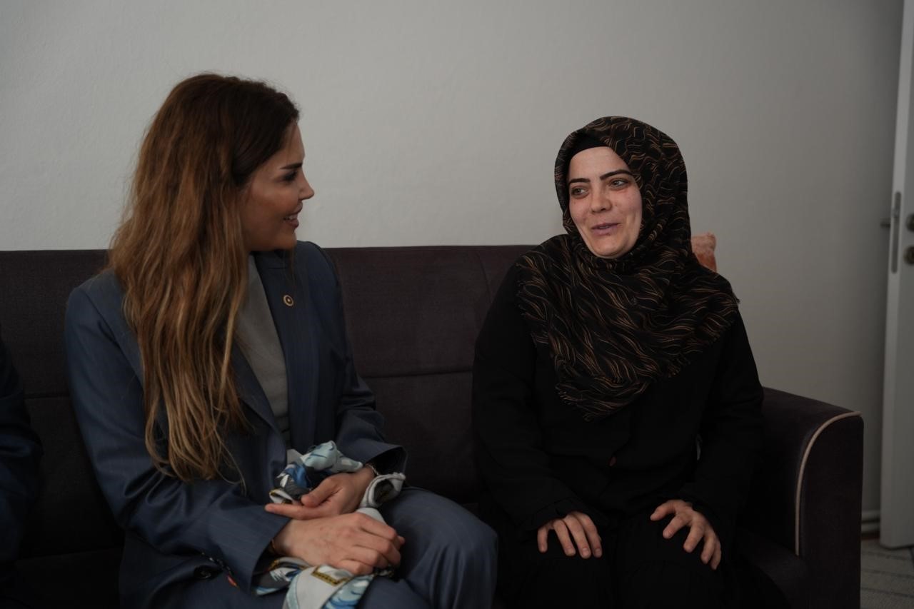 AK Parti İstanbul milletvekilleri Anneler Günü dolayısıyla sahadaydı 9 ak parti istanbul milletvekilleri anneler gunu dolayisiyla sahadaydi 5 RKb7wJiM