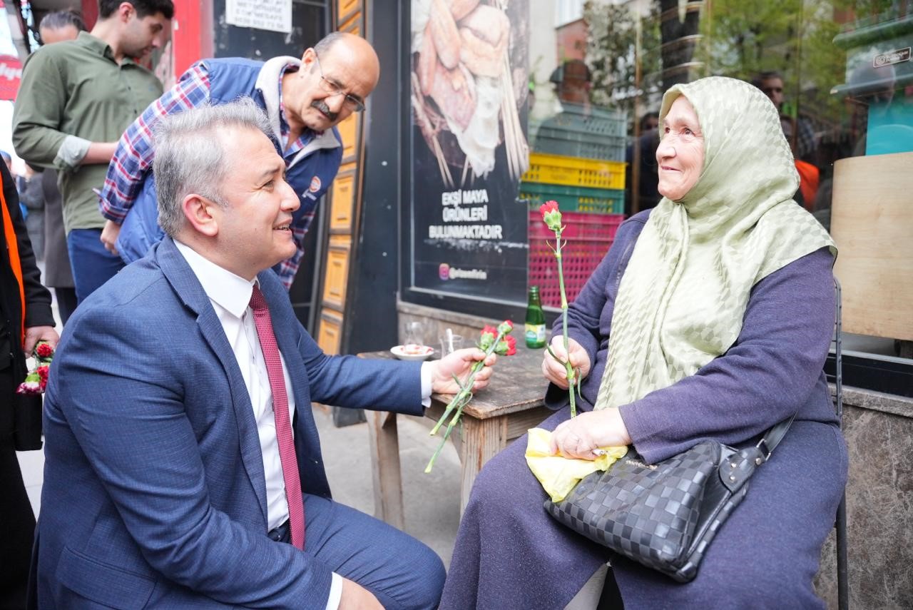 AK Parti İstanbul Milletvekilleri, cuma günleri sahaya inerek vatandaşlarla buluşuyor 8 ak parti istanbul milletvekilleri cuma gunleri sahaya inerek vatandaslarla bulusuyor 4 vwrZG1IQ