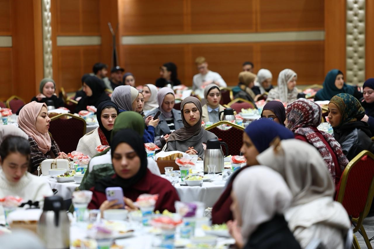 ak parti istanbulda filistin iftari kudus ve gazze icin birlik mesaji 1 z7lpJzee