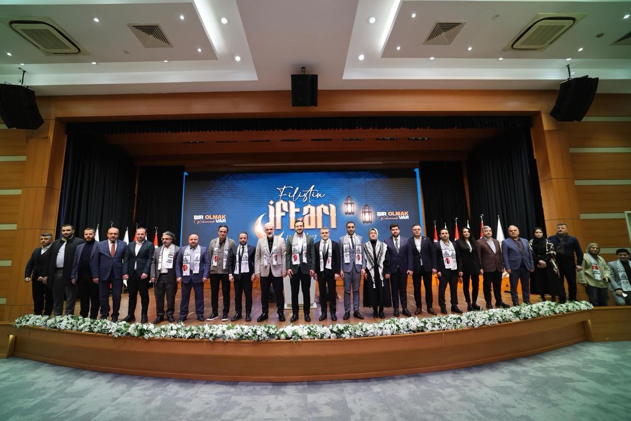 ak parti istanbulda filistin iftari kudus ve gazze icin birlik mesaji 2 ACSVJnfC