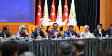 ak-parti-istanbuldan-39-ilcede-uye-bulusmasi-5-ayda-50-bin-yeni-uye-4eh5tBxi.jpg