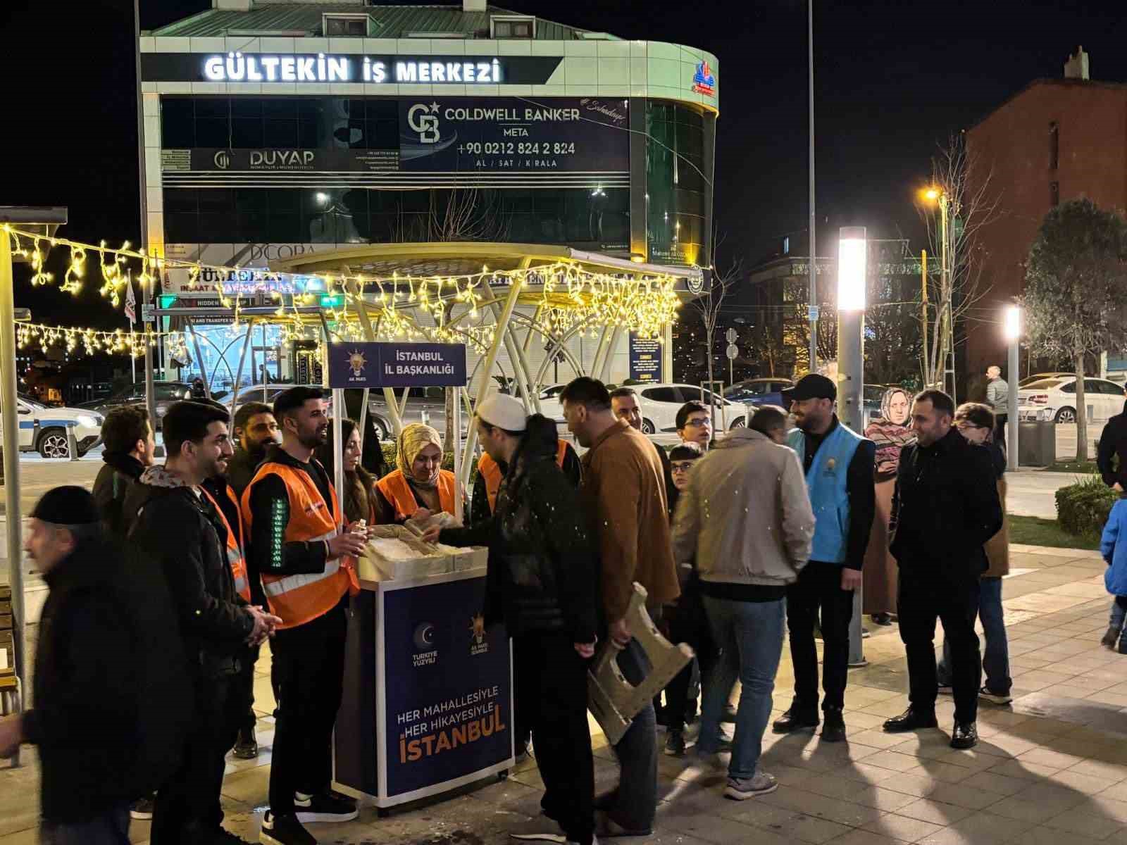 ak parti istanbuldan 39 ilcenin 961 mahallesinde lokum ikrami 1 QUIv2Kck