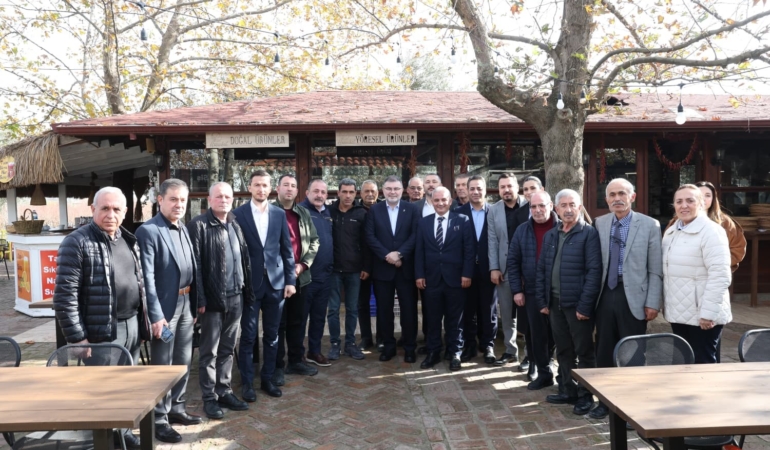 ak-parti-izmir-il-baskani-saygili-selcukta-toki-mujdesi-verdi-sZz54vVs.jpg