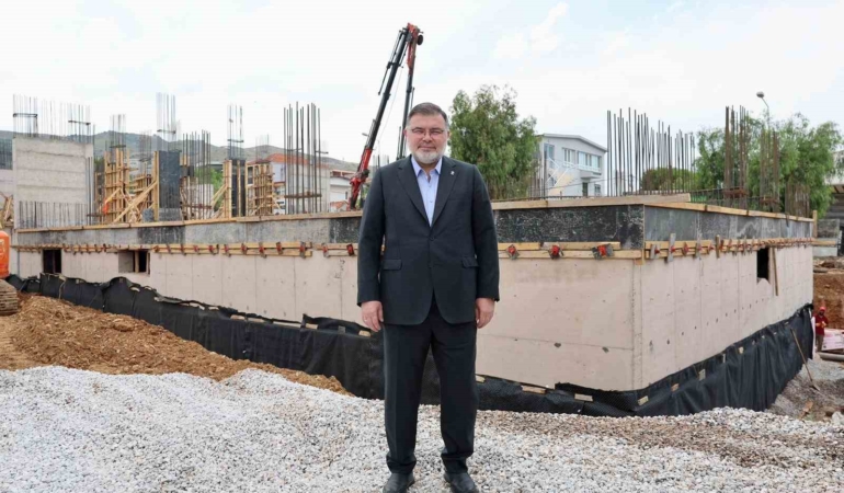 ak-parti-izmir-il-baskani-saygilidan-chpye-gundemlerinde-sadece-koltuk-kavgasi-var-tQWgmujS.jpg