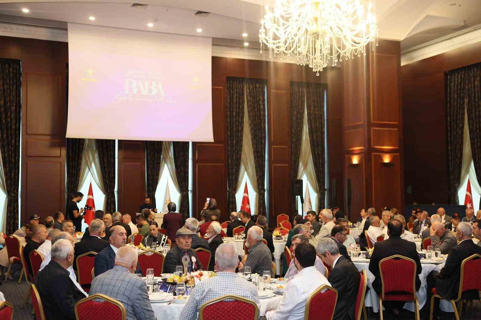 ak parti kadin kollarindan anlamli babalar gunu programi sehit babalari ve gaziler agirlandi 0 5YBFwpR8