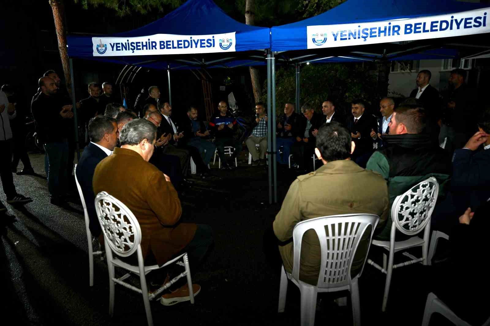 ak parti sehit ailesini ziyaret etti 2 gnFjNTqR