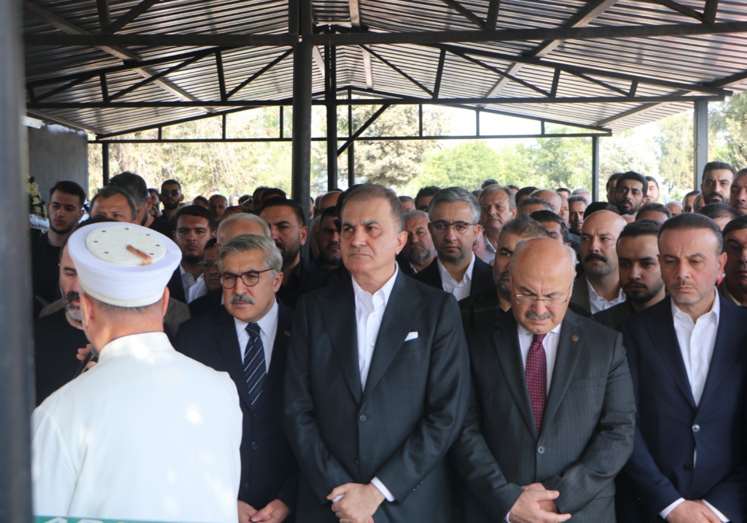 ak parti sozcusu omer celikin aci gunu 2