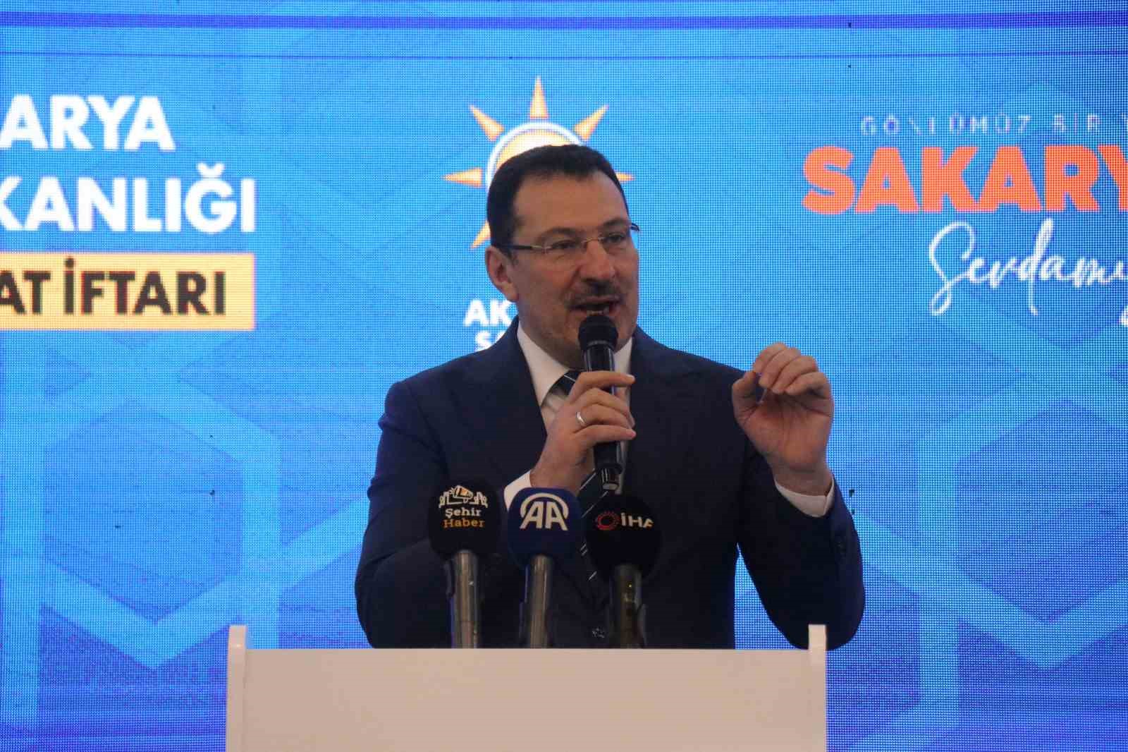 ak parti teskilati sakaryada iftar sofrasinda bir araya geldi 1 bWawE859