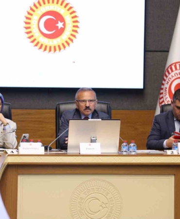 ak-parti-tokat-milletvekili-beyazit-cocuklarimizin-guvenligi-ve-dijital-gelecegi-icin-kalici-cozumler-uretiyoruz-6eHlYbgV.jpg