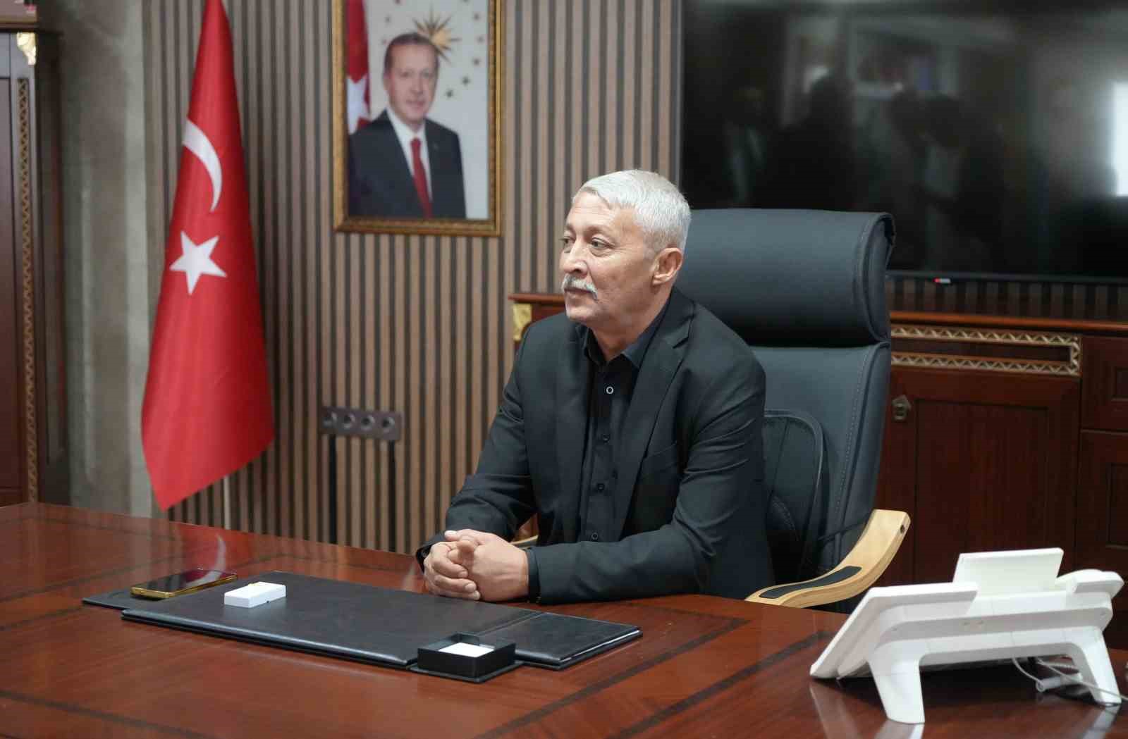 AK Parti, Yahşihan Belediye Başkan Vekili Demirdirek’i "ihraç" talebiyle disiplin kuruluna sevk etti 5 ak parti yahsihan belediye baskan vekili demirdireki ihrac talebiyle disiplin kuruluna sevk etti 1 cOWgqCyZ