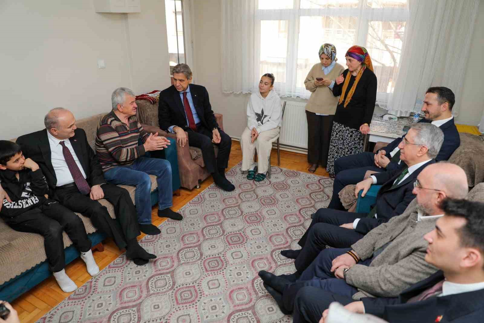 ak parti yerel yonetimler baskani demir duzceye geldi 0 YOZ1CpC4