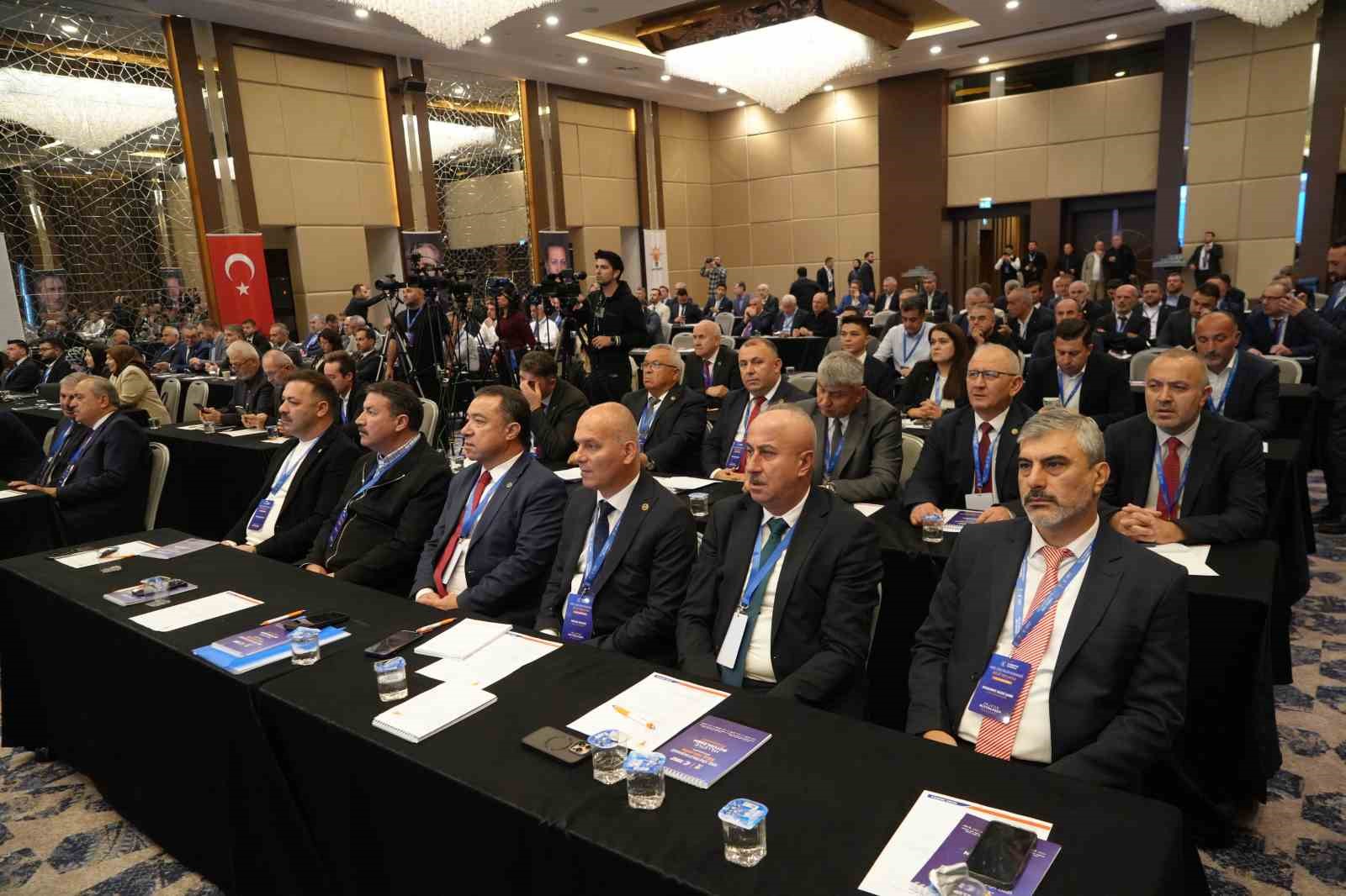 ak parti yerel yonetimler bolge toplantisi 4 NLp5e3Od