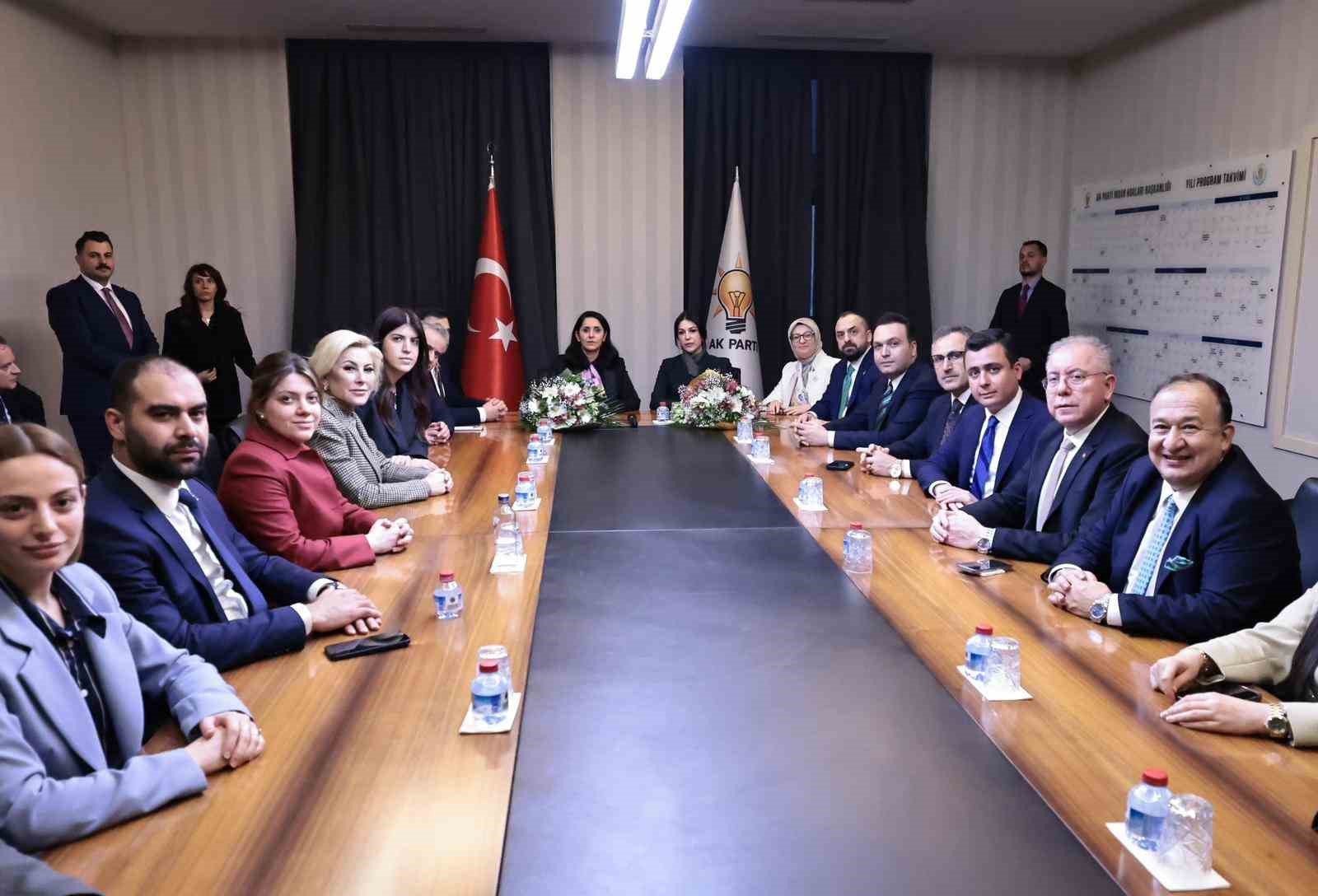 ak partide devir teslim nilhan ayan goreve basladi 2 hQiBFGhI