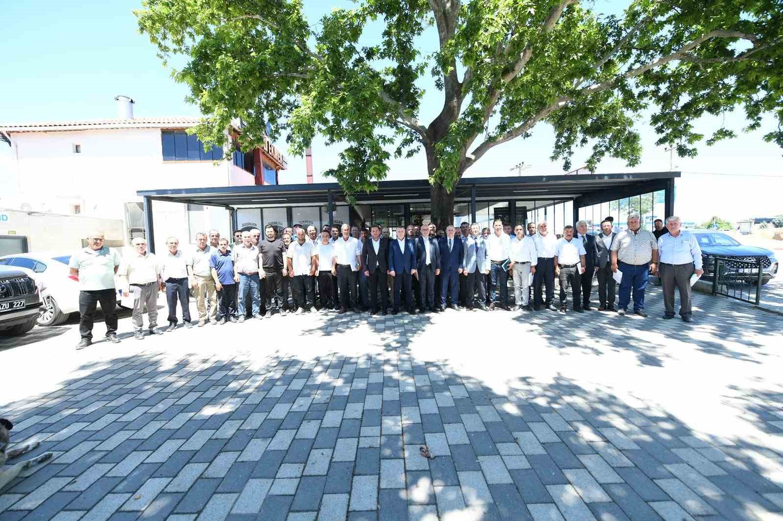 AK Partili Gider: "Doğu Akdeniz’de, Kıbrıs’ta, Yunanistan’ın kendini göstermesi, İsrail’in kışkırtması ve desteklemesiyle biz de bir savaşın içine çekilmeye uğraşıyoruz" 12 ak partili gider dogu akdenizde kibrista yunanistanin kendini gostermesi israilin kiskirtmasi ve desteklemesiyle biz 6BWKCynf