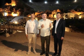 Adana’da Kadir İnanır anısına ücretsiz sinema gösterimi yapılıyor 1 thumbnail