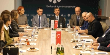 akademi-ve-is-dunyasi-ulutekte-bir-araya-geldi-2FZNeyAw.jpg