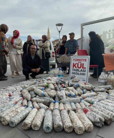 akademisyen-ve-gonulluler-2-ayda-100-bin-sigara-izmariti-topladi-ERl51UyY.jpg