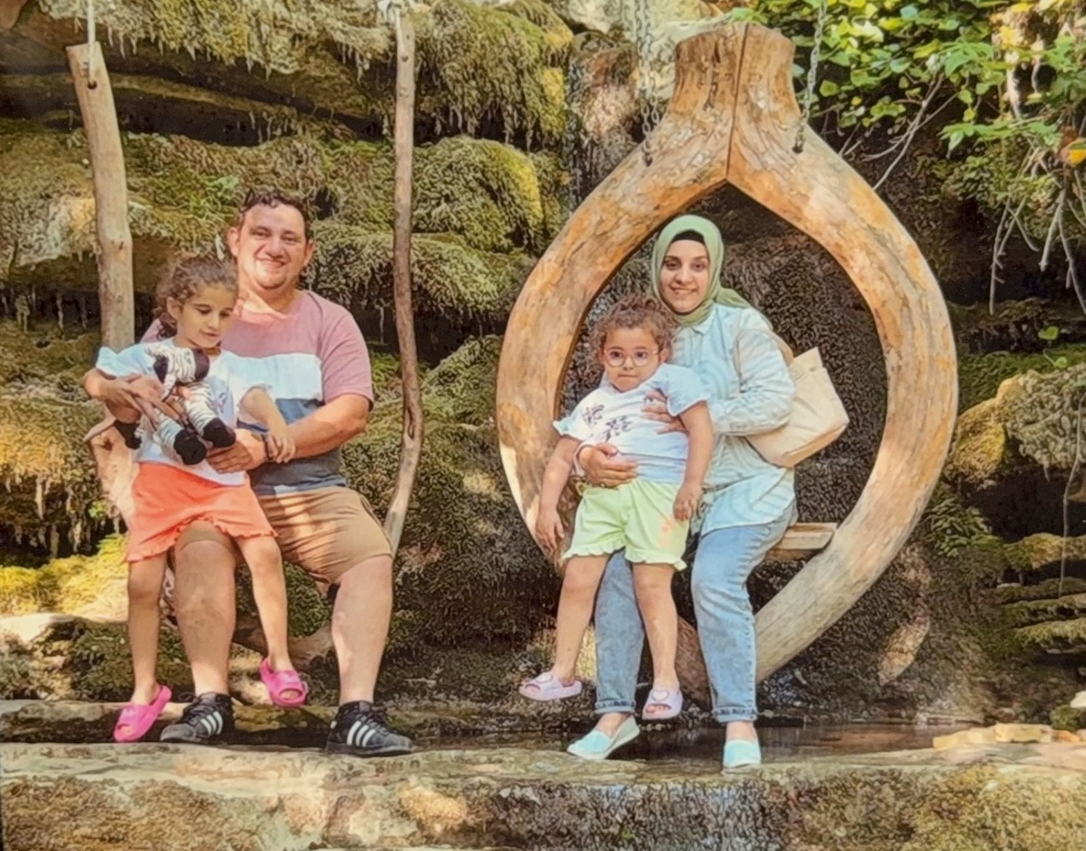 Akaryakıt istasyonu faciasında eşini ve iki kızını kaybeden anne ilk kez konuştu 11 akaryakit istasyonu faciasinda esini ve iki kizini kaybeden anne ilk kez konustu 7 tXz5E7Kf
