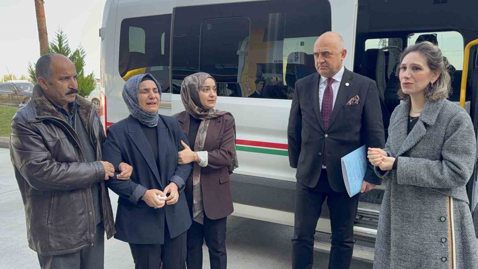 akaryakit istasyonu faciasinda kesif acili anne olay yerine ilk kez geldi gozyaslarina boguldu 4 q7iveMXr