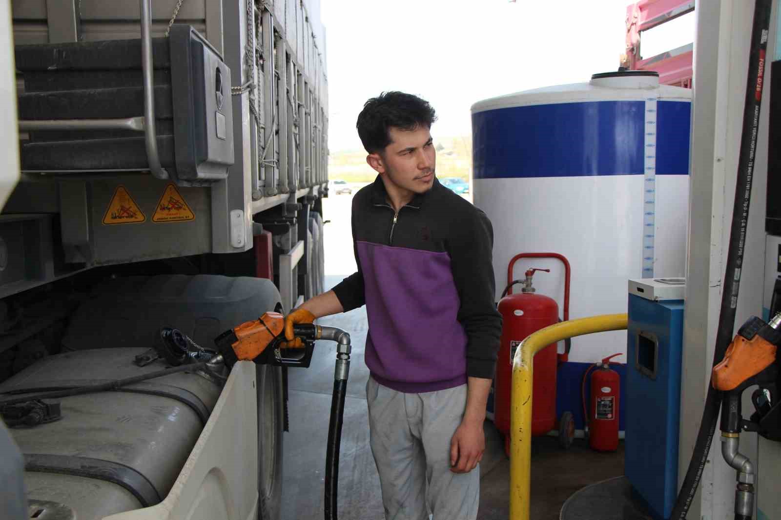 akaryakit istasyonundan ucretsiz sicak dus 7 nzzUq93t