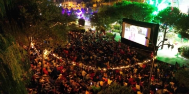 akasyadan-yildizlarin-altinda-sinema-keyfi-2z4Xjpir.jpg