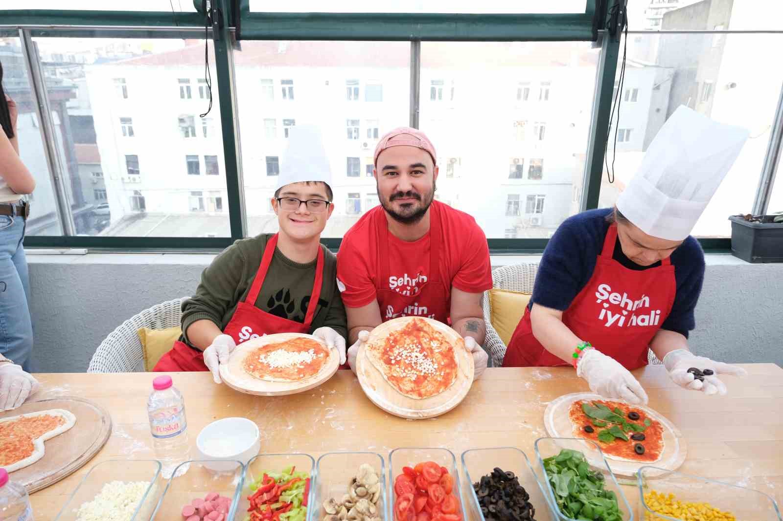 akbank sehrin iyi halinin 11inci yilinda gencleri gonullulukle bulusturdu 3