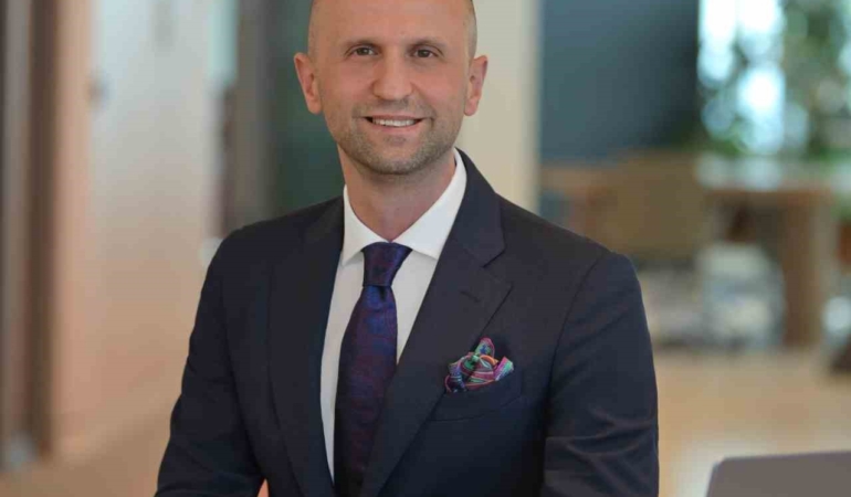 akbank-ticari-akon-sistemi-ile-tasit-kredilerinde-yeni-bir-donem-baslatiyor-v24KmgV8.jpg