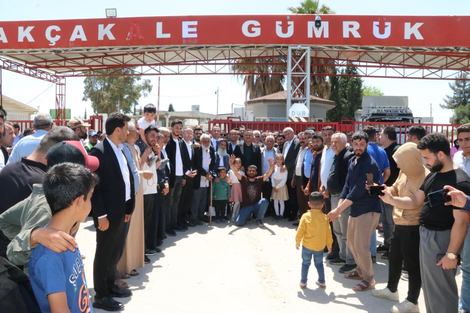 akcakale gumruk kapisi 12 yil sonra sivil gecislere aciliyor 0 sANTgwG7