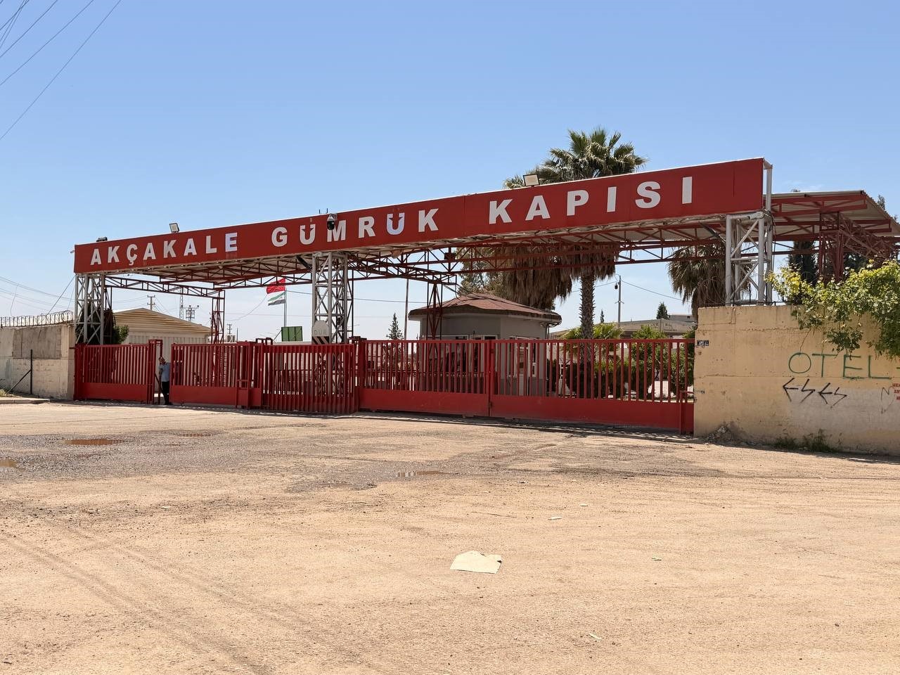 akcakale gumruk kapisindan sivil gecisler basladi 3 CTuK7Dhv