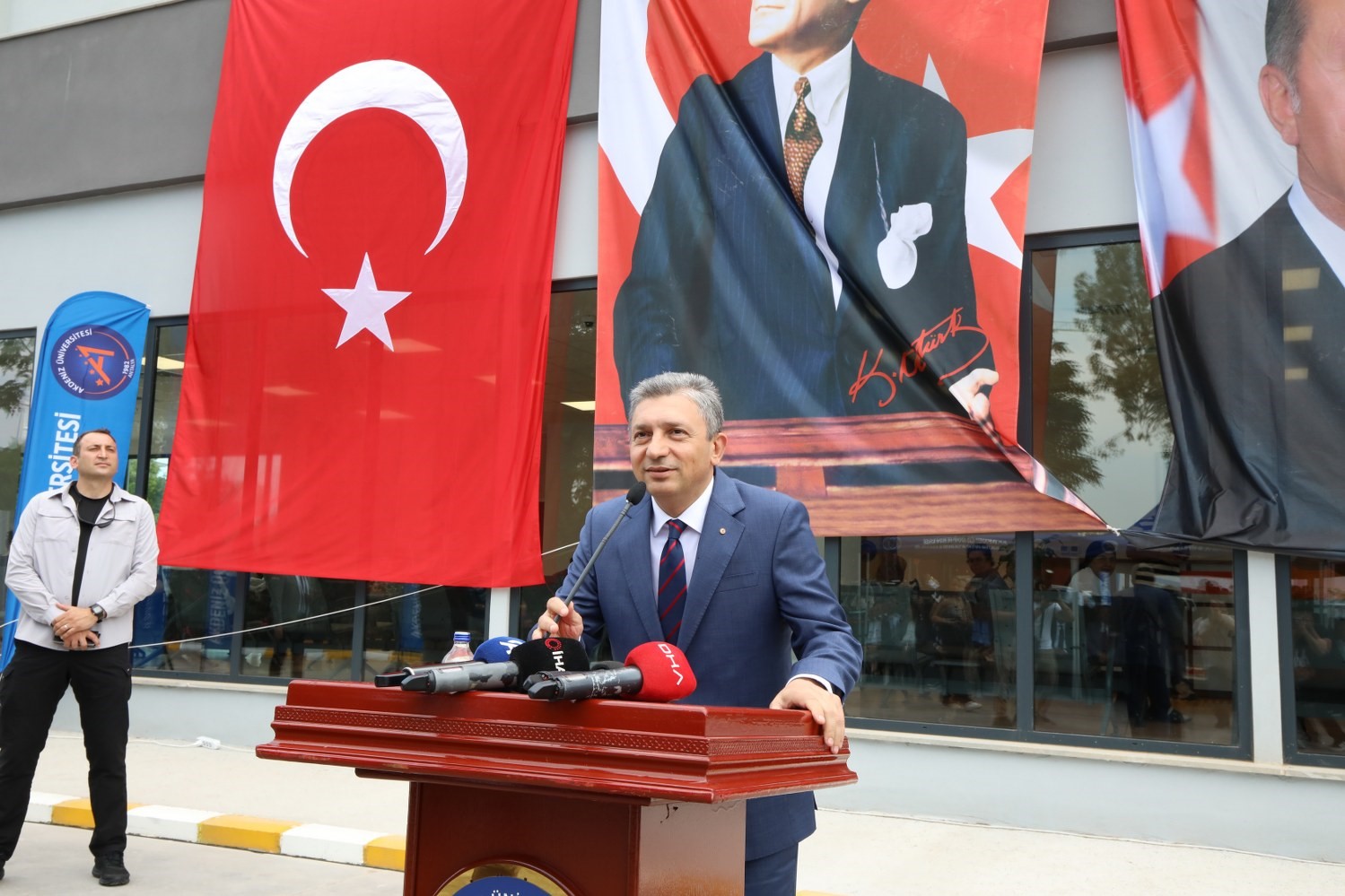 akdeniz universitesi hastanesinde 9 ayda tamamlanan noroloji poliklinigi acildi 7 NN7fvmL2