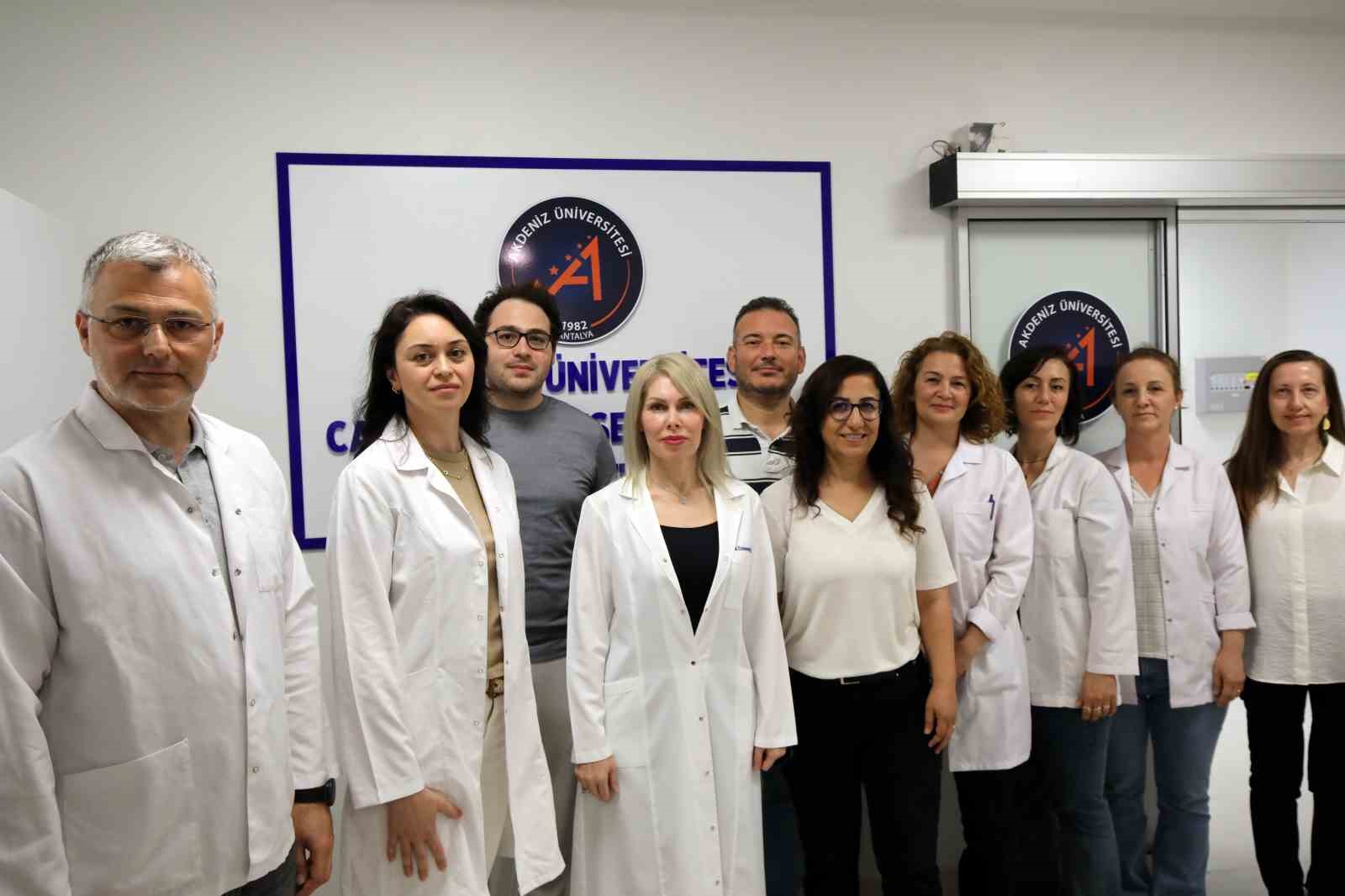 Akdeniz Üniversitesi, kanserle mücadelede yeni umut olan CAR-T tedavisine 9 hastayla başlıyor 8 akdeniz universitesi kanserle mucadelede yeni umut olan car t tedavisine 9 hastayla basliyor 4 ABUwhDu8