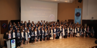 akdeniz-universitesinde-dis-hekimleri-mezun-oldu-IB7OlXhm.jpg