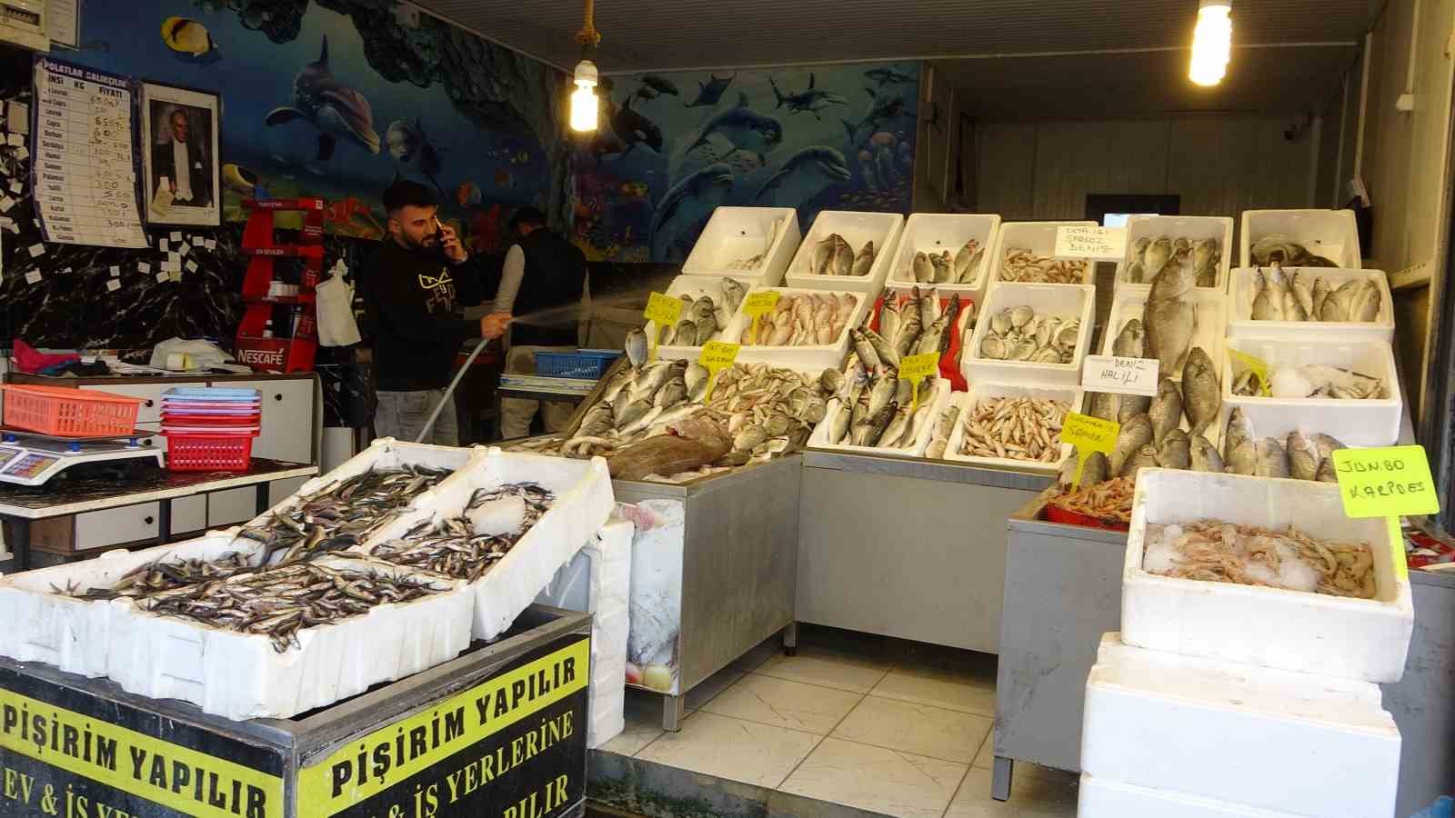 akdenizde av yasagi basliyor 3 h5SaAtYp