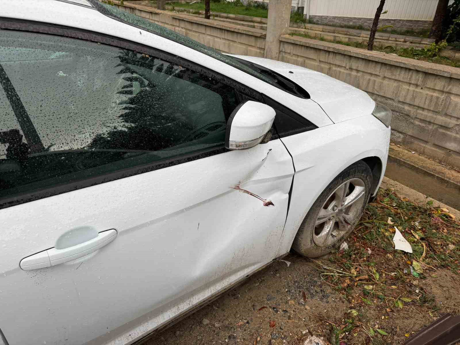 akdenizde hortum kiyi seridini vurdu is yerleri ve evler zarar gordu 4 7uSkIwkT