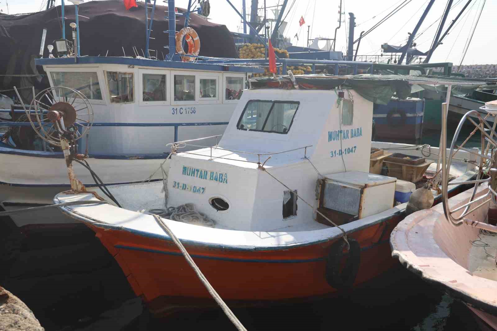 Akdeniz’de kaybolup, Kıbrıs’ta cansız bedeni bulunan balıkçıya, eşinin son sözleri ’güle güle’ oldu 8 akdenizde kaybolup kibrista cansiz bedeni bulunan balikciya esinin son sozleri gule gule oldu 4
